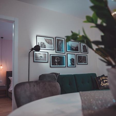 Tam Skanderbeg Square City Center Apartment No2 Тирана Екстериор снимка