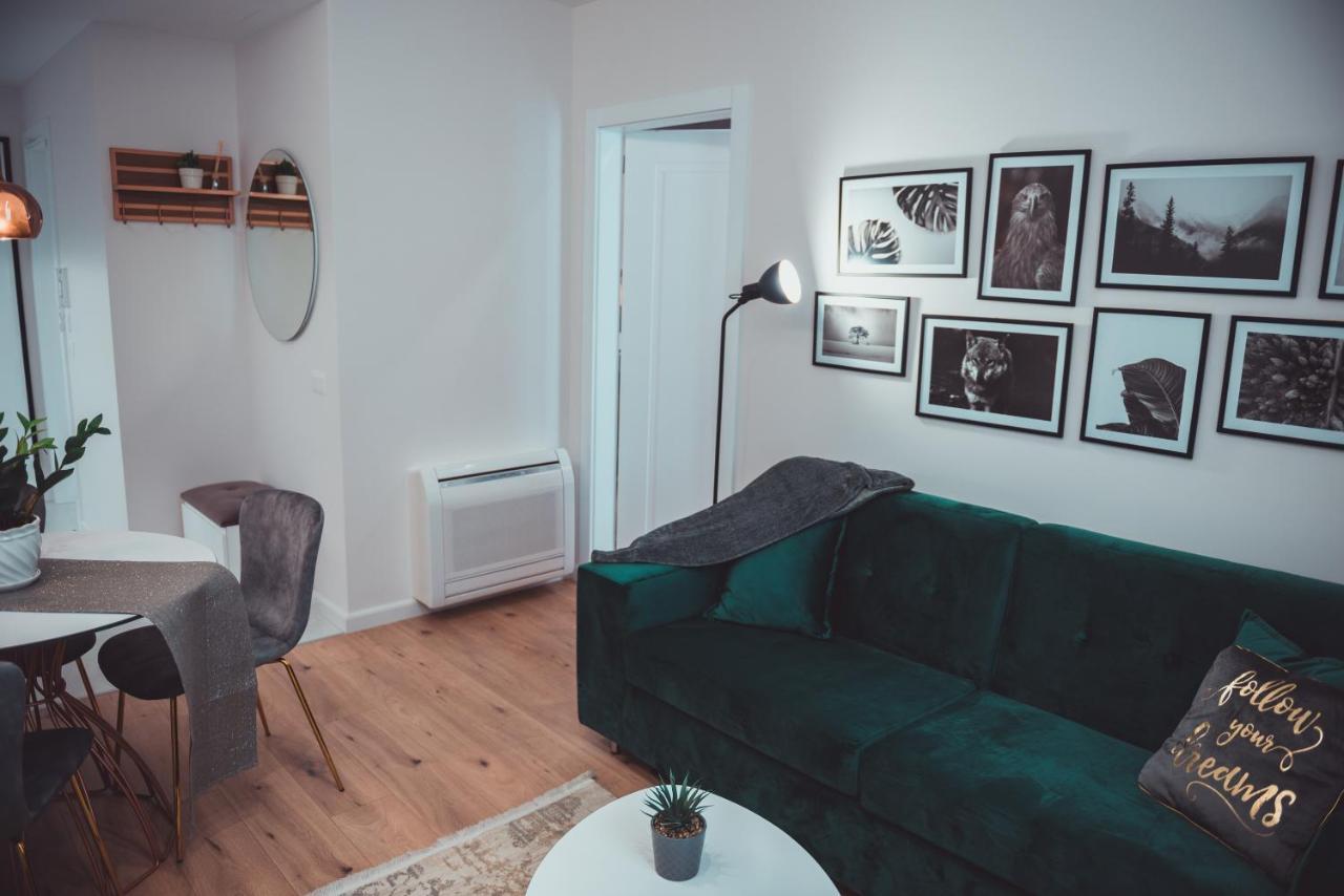 Tam Skanderbeg Square City Center Apartment No2 Тирана Екстериор снимка